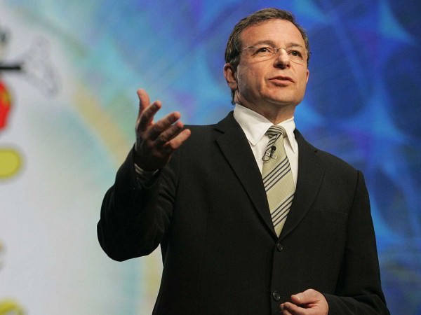 "Дисней" запрещает сцены курения во всех будущих фильмах