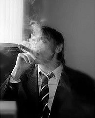 Американским курильщикам все сложнее находить места для курения