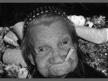 В Китае сигареты будут продаваться в устрашающих пачках